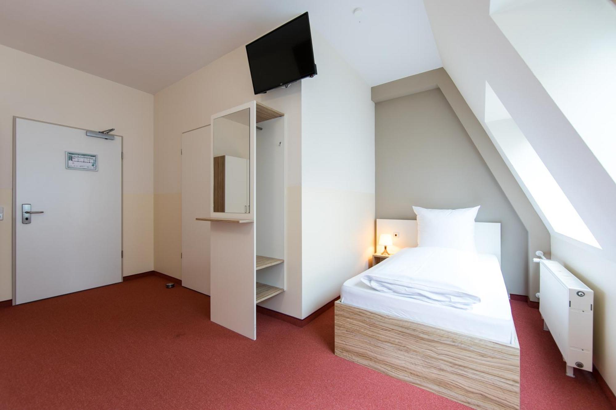 Hotel Nu Wave 3*